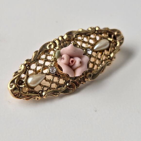 Vtg 1928 Jewelry Co Petite Oval Gold Toned Pin Porcelain Rose Tear Drop Pearls - Picture 6 of 6